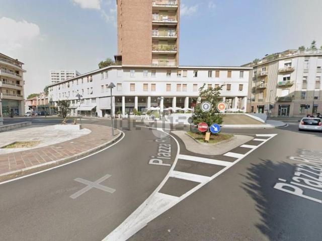 Locale Commerciale in vendita a San Rocco, Seregno