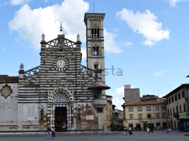 Locale Commerciale in vendita a Prato, il Cantiere