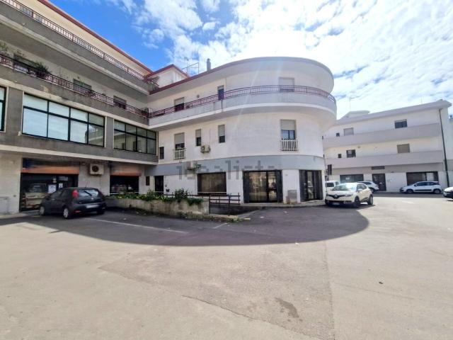 Locale Commerciale in vendita a Puglia, Lecce