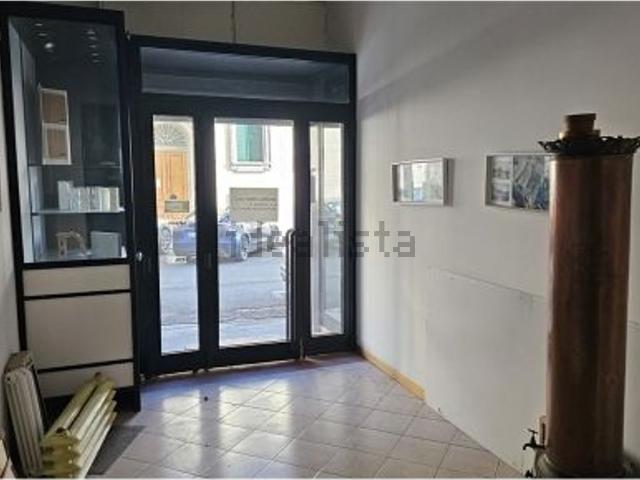 Locale Commerciale in vendita a Fiesole, Toscana