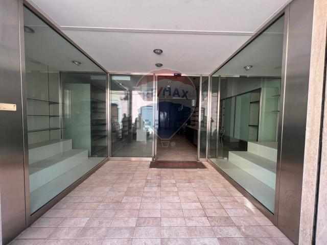 Locale Commerciale in vendita a Puglia, Bari