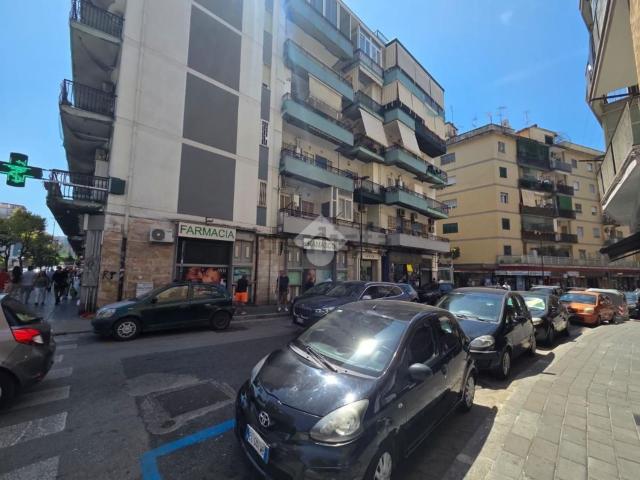 Locale Commerciale in vendita a Camaldoli, Campania