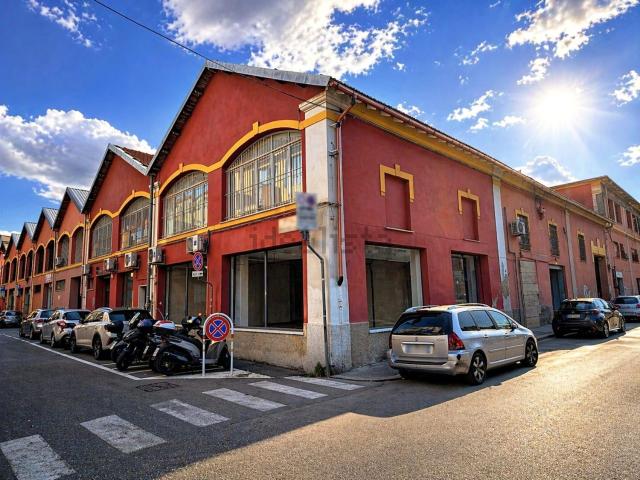 Locale Commerciale in vendita a Medio Ponente, Serra Riccò