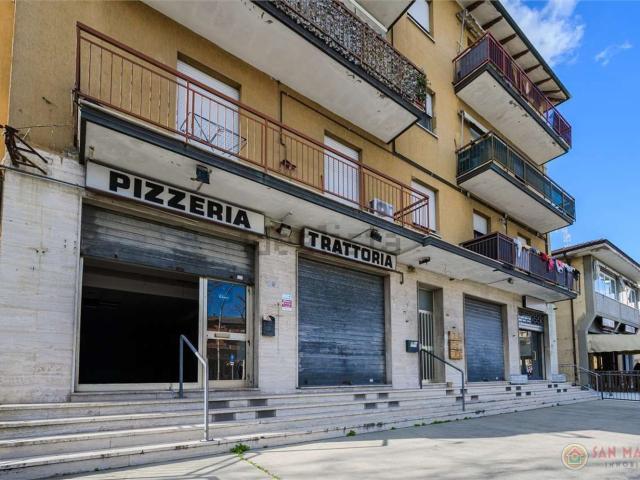 Locale Commerciale in vendita a Unione Terre d'Acqua, San Giovanni In Persiceto