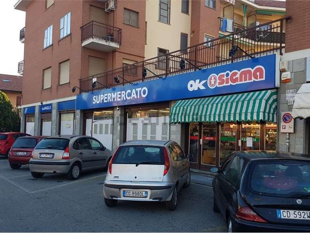 Locale Commerciale in vendita a Piemonte, Torino
