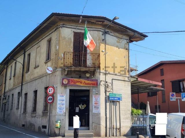 Locale Commerciale in vendita a Arsago Seprio, Varese