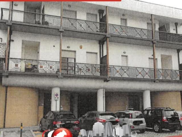 Locale Commerciale in vendita a Prato
