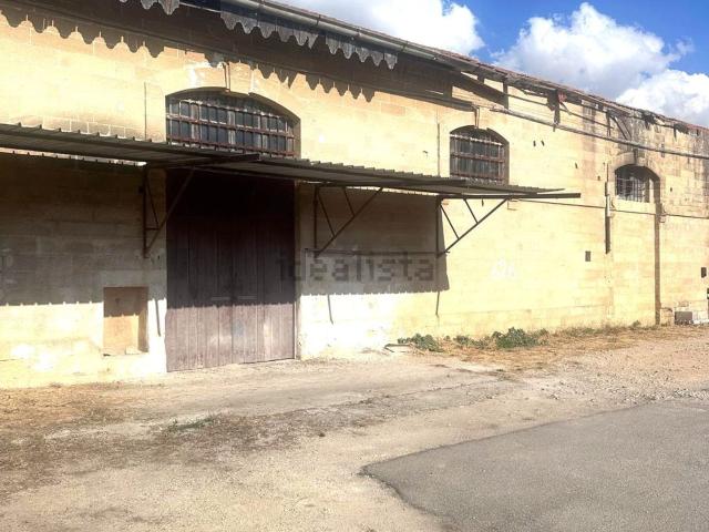 Locale Commerciale in vendita a Chiesanuova, Puglia