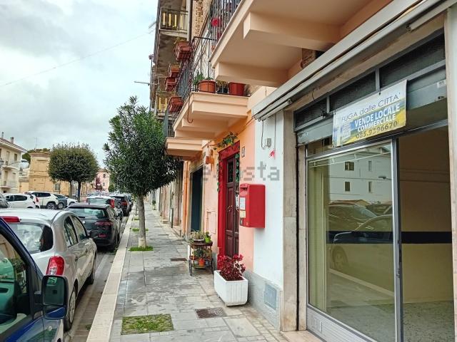Locale Commerciale in vendita a Loreto Aprutino, Abruzzo