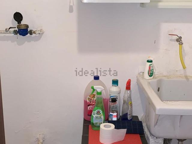 Locale Commerciale in vendita a Camaldoli, Campania