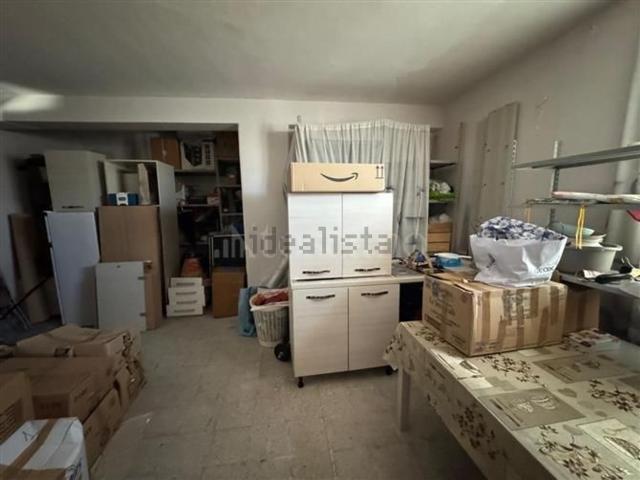 Locale Commerciale in vendita a Borgo-Sanzio, Catania