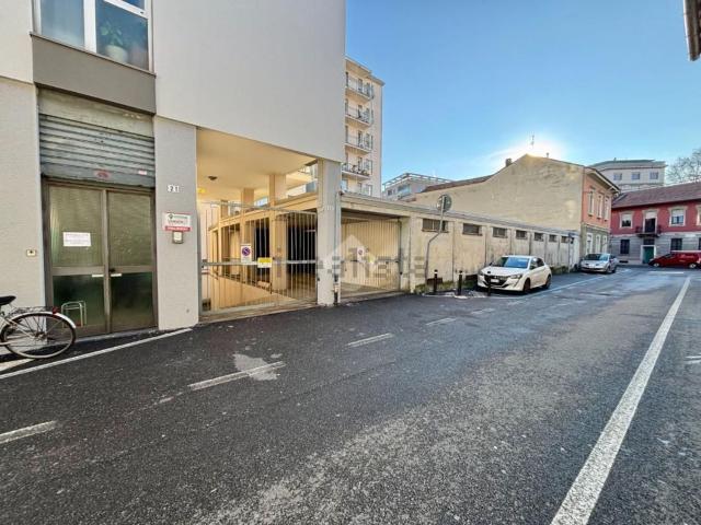 Locale Commerciale in vendita a Centro Storico, Lissone