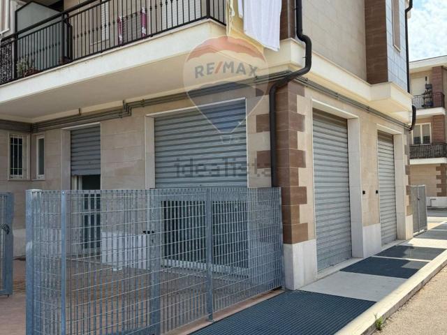 Locale Commerciale in vendita a Puglia, Foggia