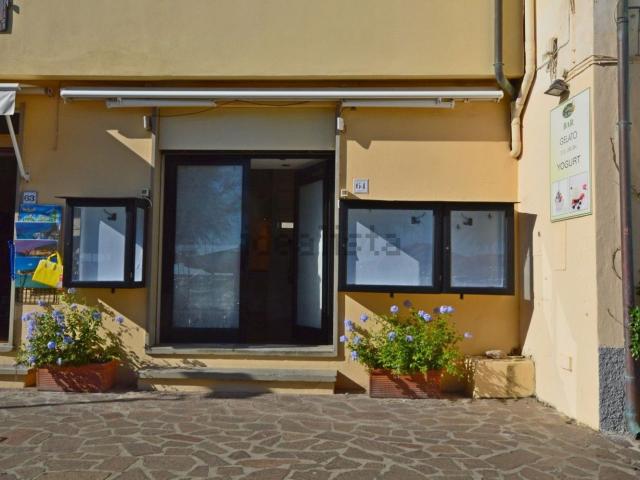 Locale Commerciale in vendita a Marciana Marina, Toscana