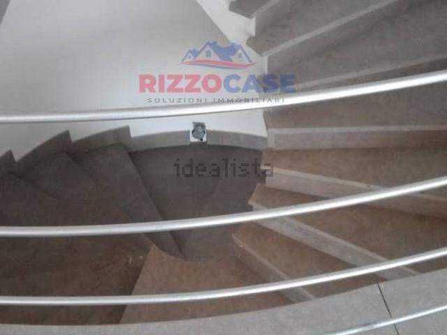Locale Commerciale in vendita a Calabria, Crotone