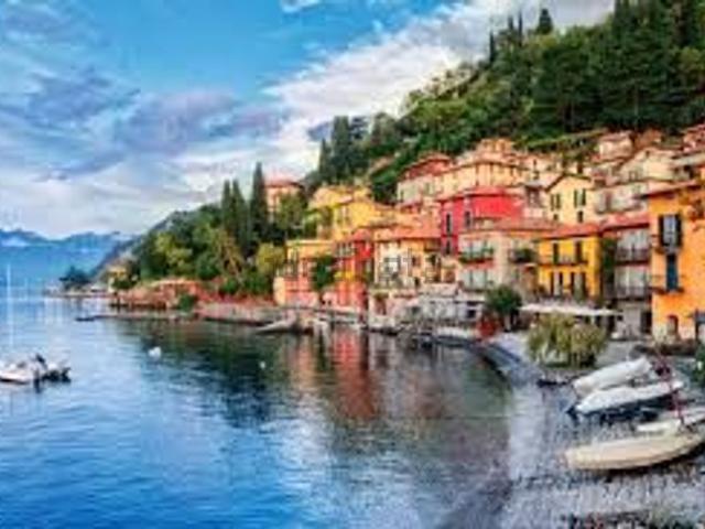 Locale Commerciale in vendita a Comunità Montana Parco Alto Garda bresciano, Gardone Riviera