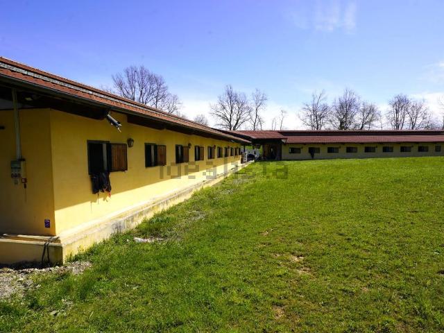 Locale Commerciale in vendita a Piemonte, Asti