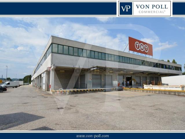 Locale Commerciale in vendita a Altavilla Vicentina, Veneto