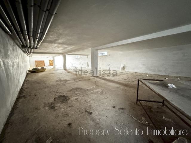 Locale Commerciale in vendita a Puglia, Lecce