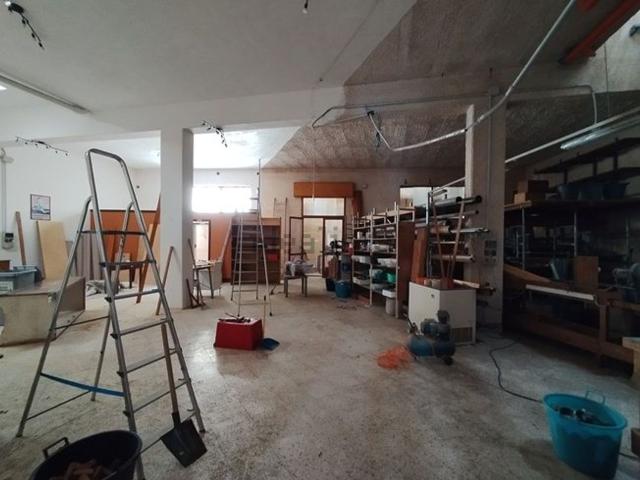 Locale Commerciale in vendita a Mazara Del Vallo, Sicilia