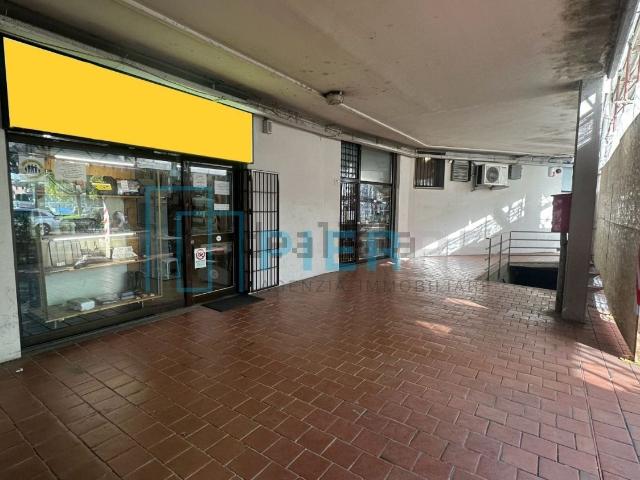 Locale Commerciale in vendita a Vaciglio, Modena