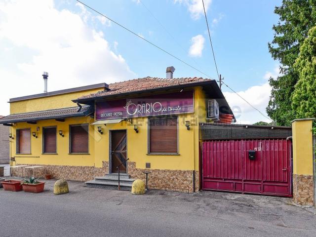 Locale Commerciale in vendita a Seveso, Lombardia