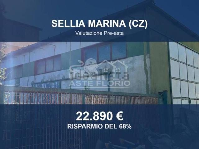 Locale Commerciale in vendita a Calabria, Catanzaro