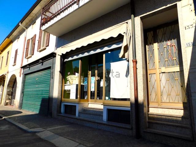 Locale Commerciale in vendita a Garlasco, Lombardia