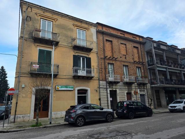 Locale Commerciale in vendita a Case Taddeo, Bojano