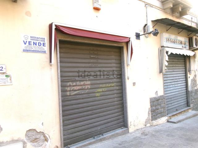 Locale Commerciale in vendita a Calabria, Cosenza