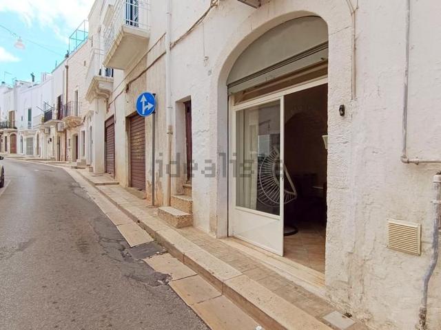 Locale Commerciale in vendita a Ostuni