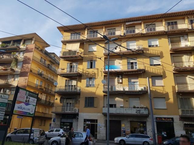 Locale Commerciale in vendita a Avellino, Campania