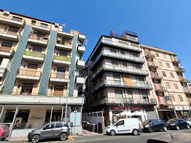 Locale Commerciale in vendita a II Circoscrizione, Messina