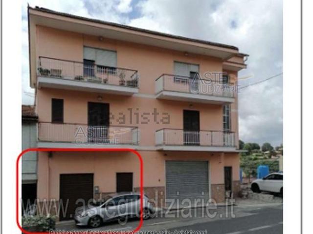 Locale Commerciale in vendita a Ferentino, Frosinone