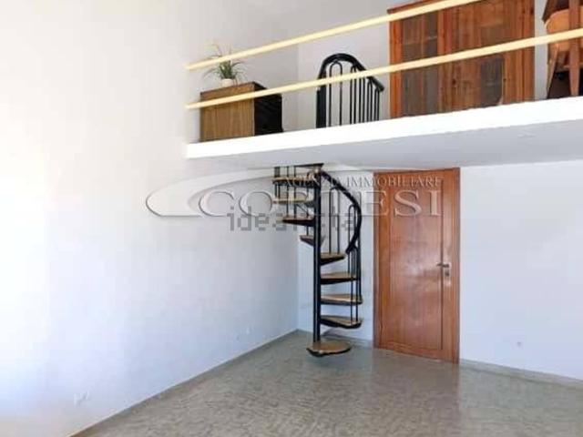 Locale Commerciale in vendita a Rione Porto, Senigallia