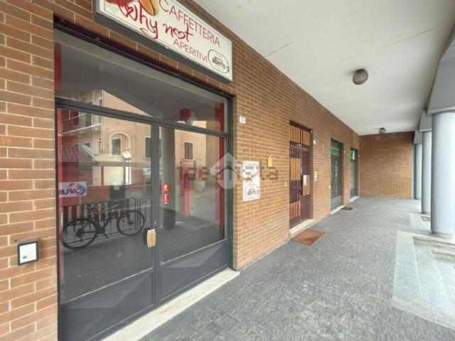 Locale Commerciale in vendita a Piemonte, Torino