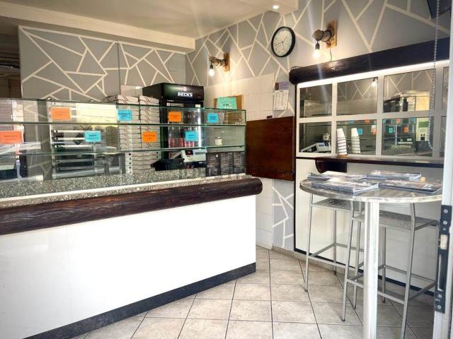Locale Commerciale in vendita a Cascina Canali, Vidigulfo