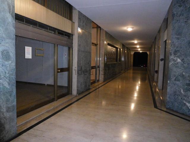 Locale Commerciale in vendita a Gradisca D'isonzo, Friuli-Venezia Giulia