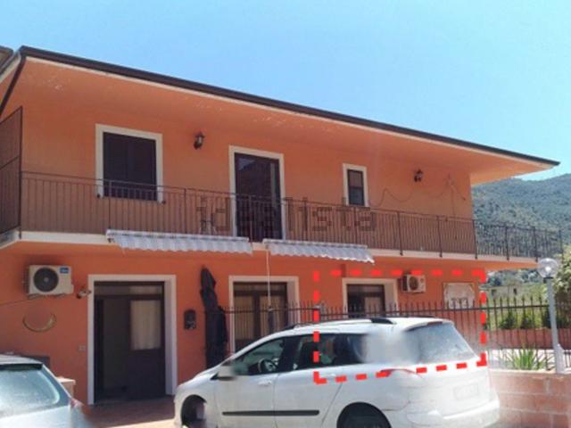 Locale Commerciale in vendita a Reitano, Sicilia