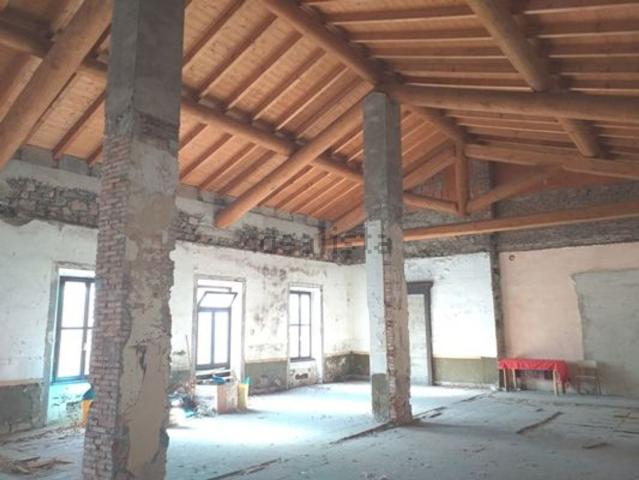 Locale Commerciale in vendita a Gazzaniga, Lombardia