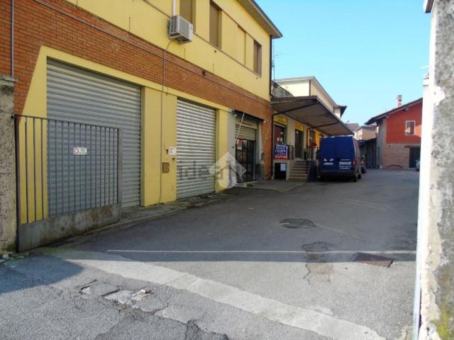 Locale Commerciale in vendita a Bagnolo Mella, Lombardia