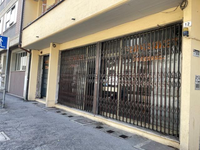 Locale Commerciale in vendita a Unione di Comuni della Romagna Forlivese, Quattro