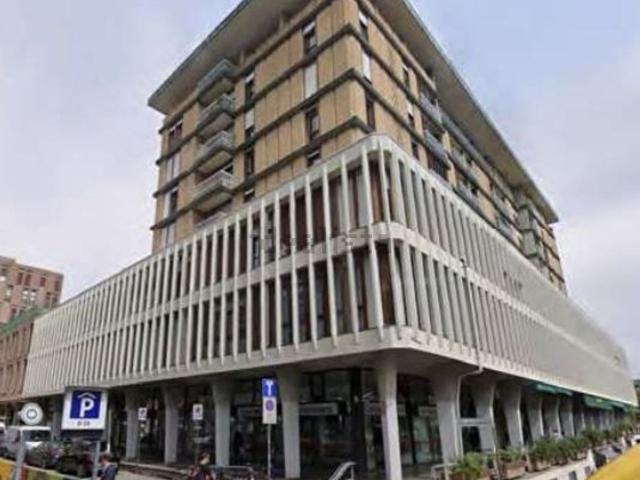 Locale Commerciale in vendita a Padova, Veneto