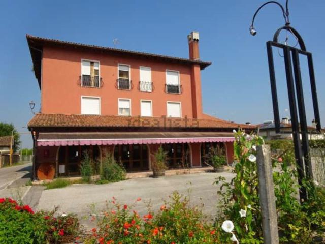 Locale Commerciale in vendita a Fossalta, Veneto