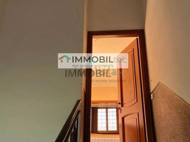 Locale Commerciale in vendita a Ceppine, Tradate