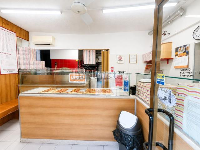 Locale Commerciale in vendita a Zona Est, Brescia