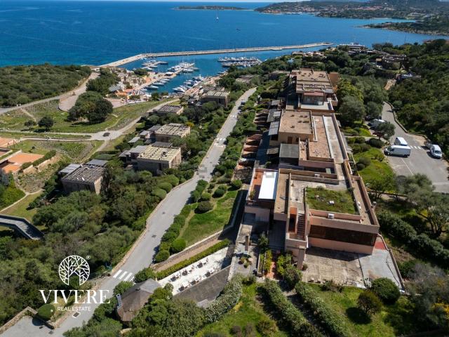 Locale Commerciale in vendita a Portisco, San Pantaleo