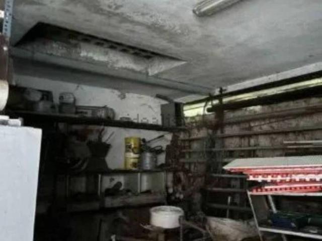 Locale Commerciale in vendita a Cospea, Terni