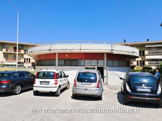 Locale Commerciale in vendita a Caselle, Maltignano