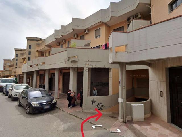 Locale Commerciale in vendita a Puglia, Taranto